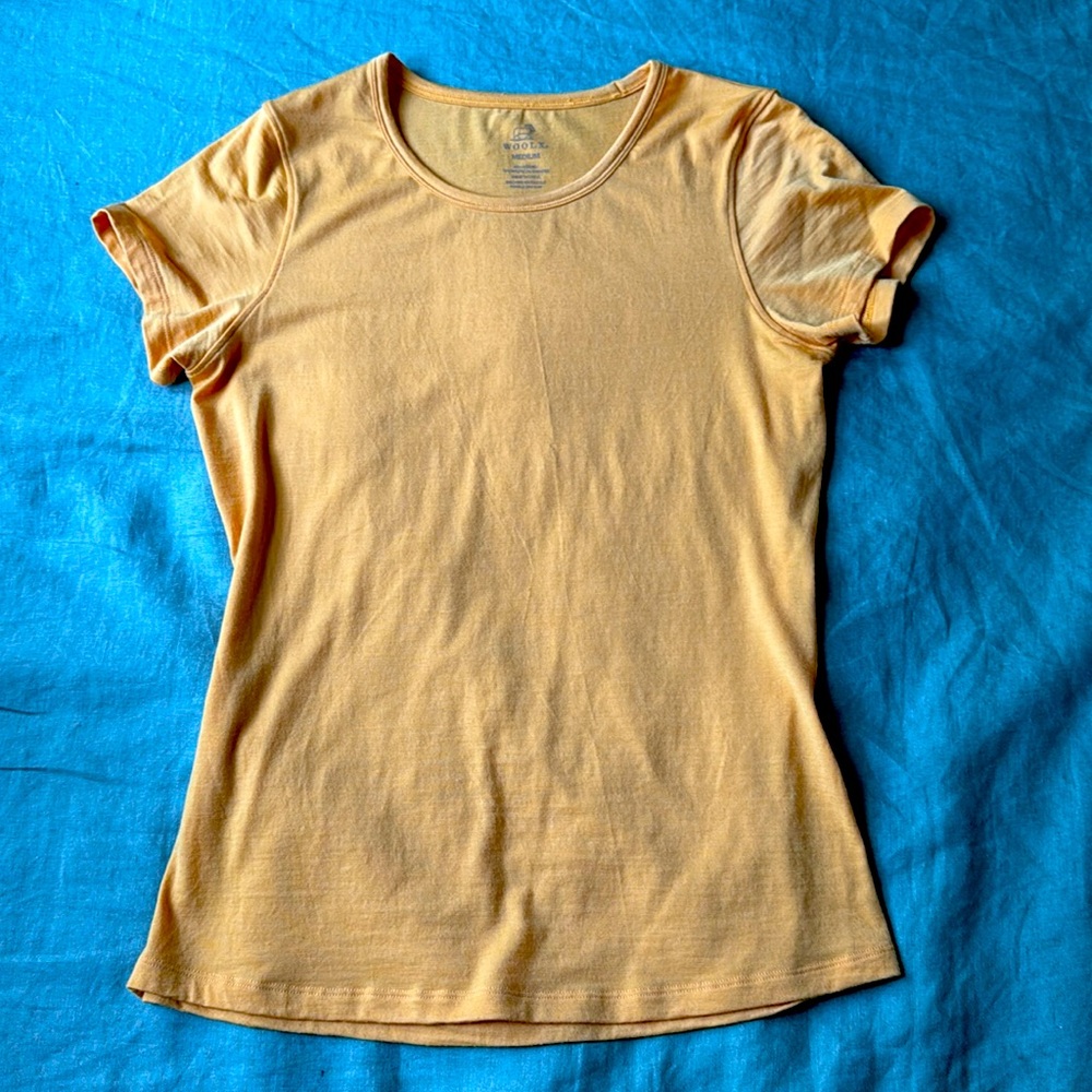 WoolX Addie merino wool short sleeved shirt tee medium